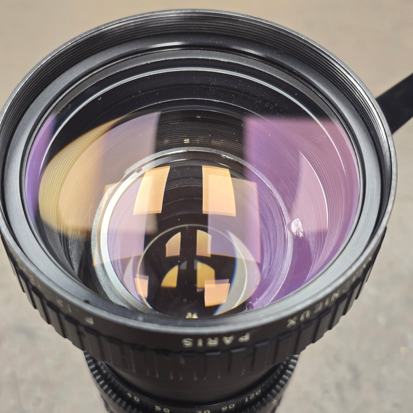 Angenieux 12-120mm f2.2 /t2.5  Type 10 x 12B Arri Standard Mount S# 1098380