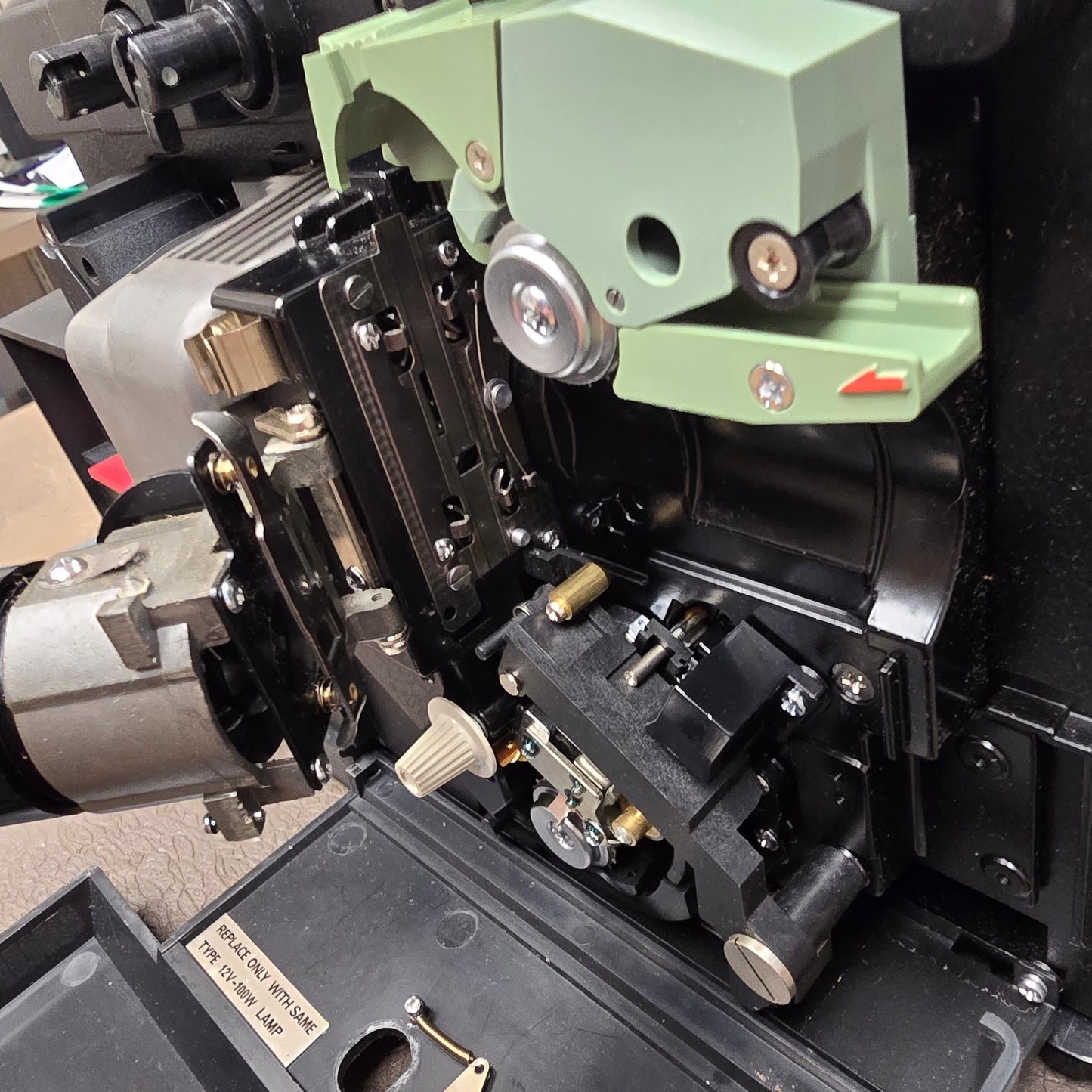 Elmo ST-600 M Super 8mm Sound Projector S# 408228