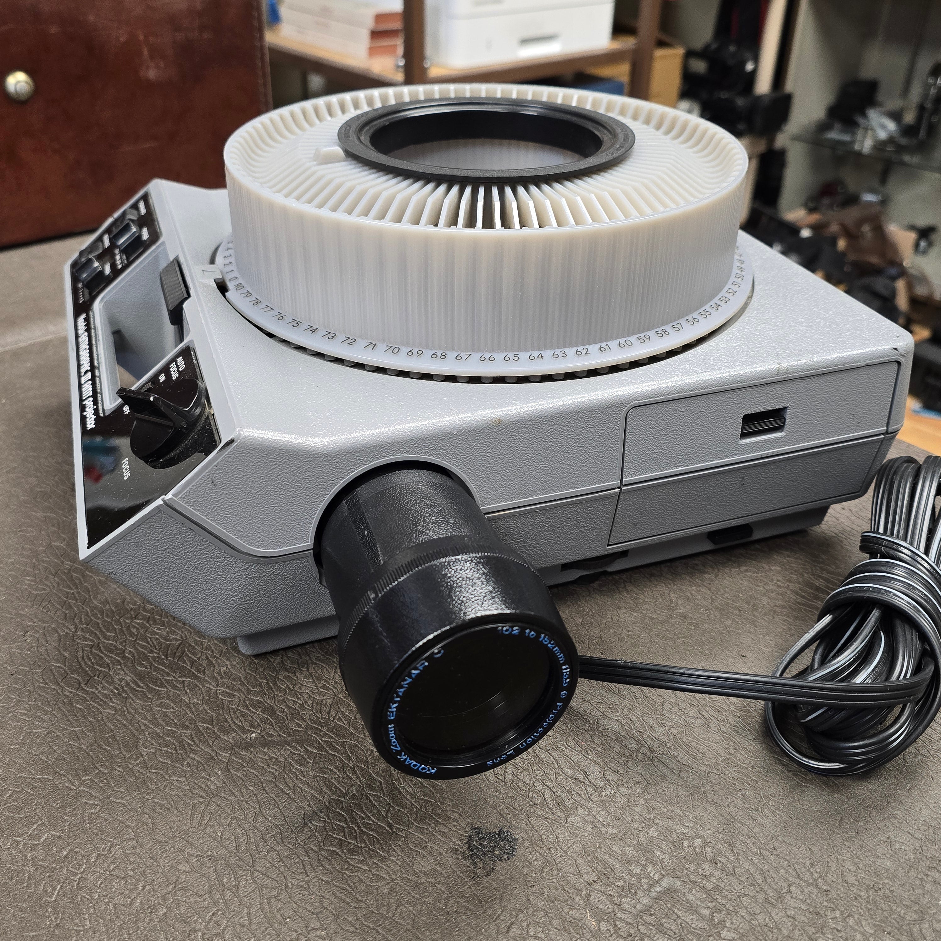 Kodak Ektagraphic III AMT 35mm Carousel Slide Projector with Zoom