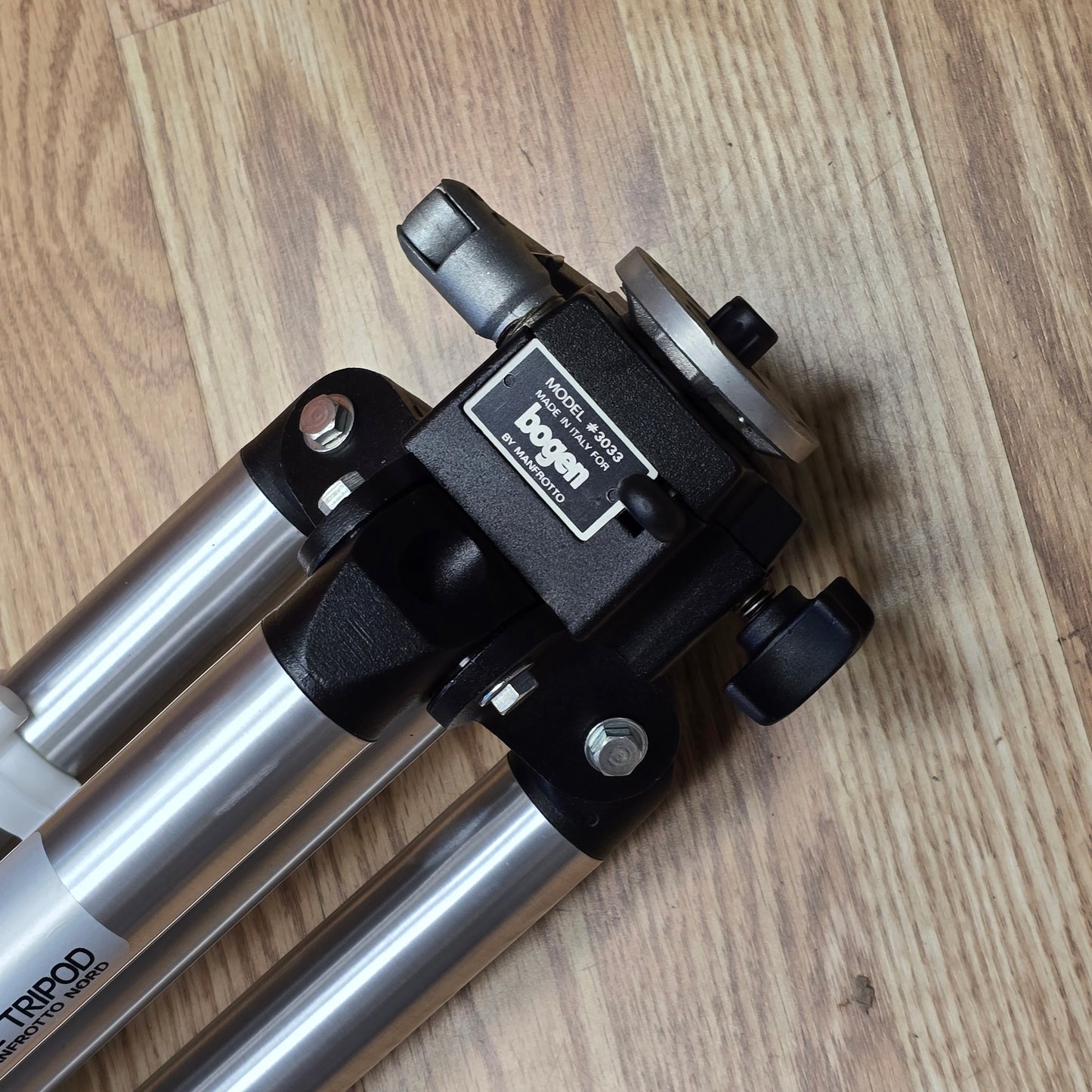 Bogen 3033 Professional Aluminum Tripod Legs
