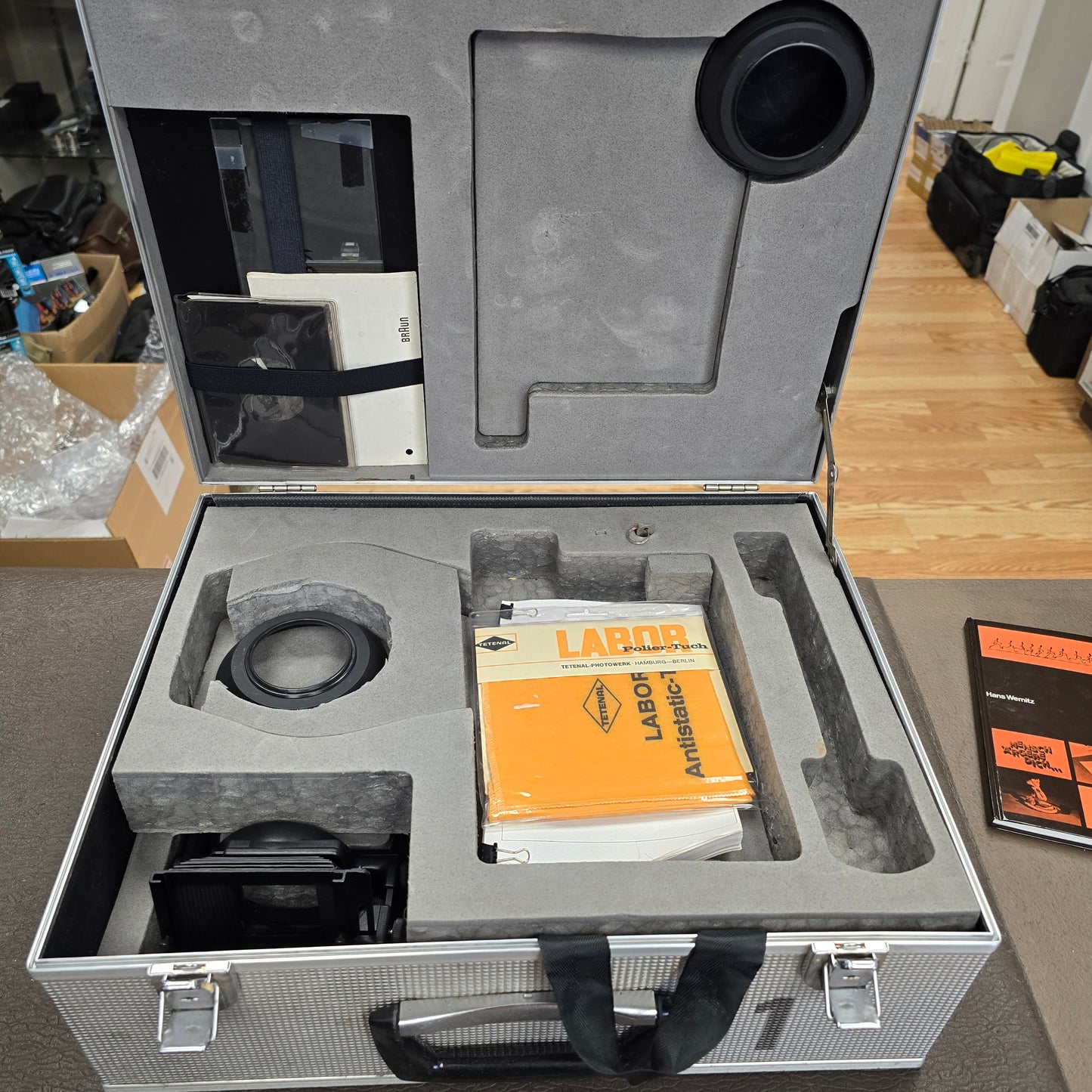 Braun Nizo Hammered Aluminum Case with Accessories for Nizo 6080/ 4080 / 6056 Model Cameras