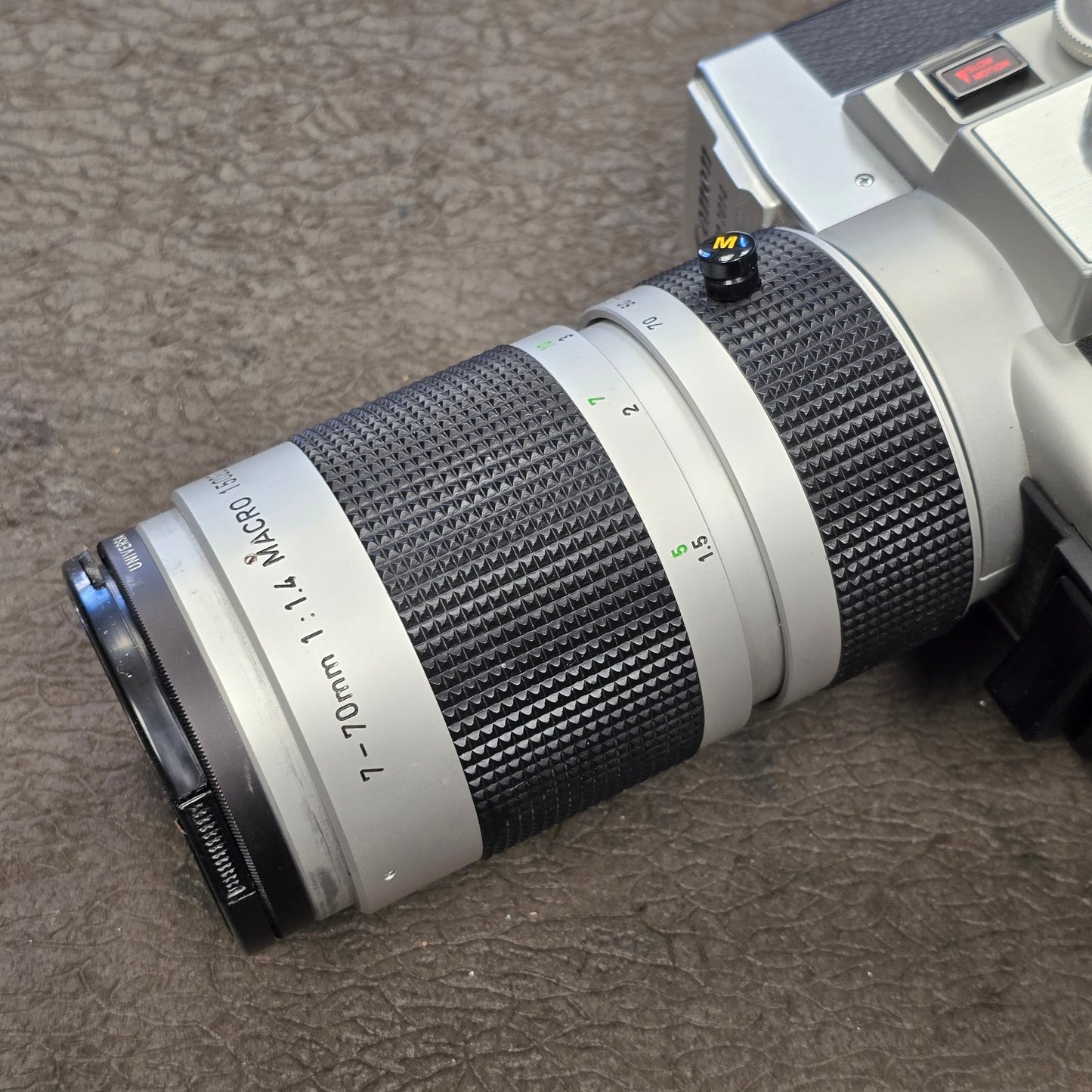 Canon 1014 Auto Zoom Electronic Super 8mm Camera S# 146964-150223