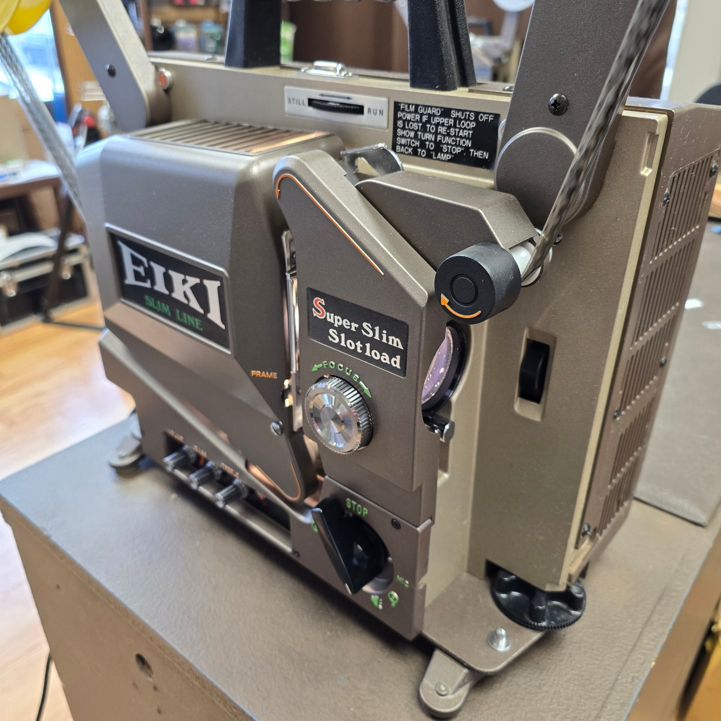 Eiki Slimline SSL-O 3580 16mm Slotload Sound Projector S# 57729