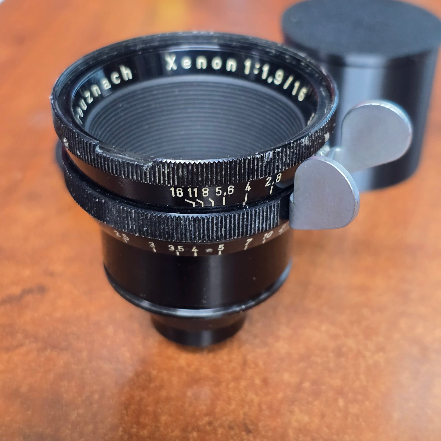 Schneider-Kreuznach Xenon 16mm T1.9 Arri Standard Mount S# 5709795
