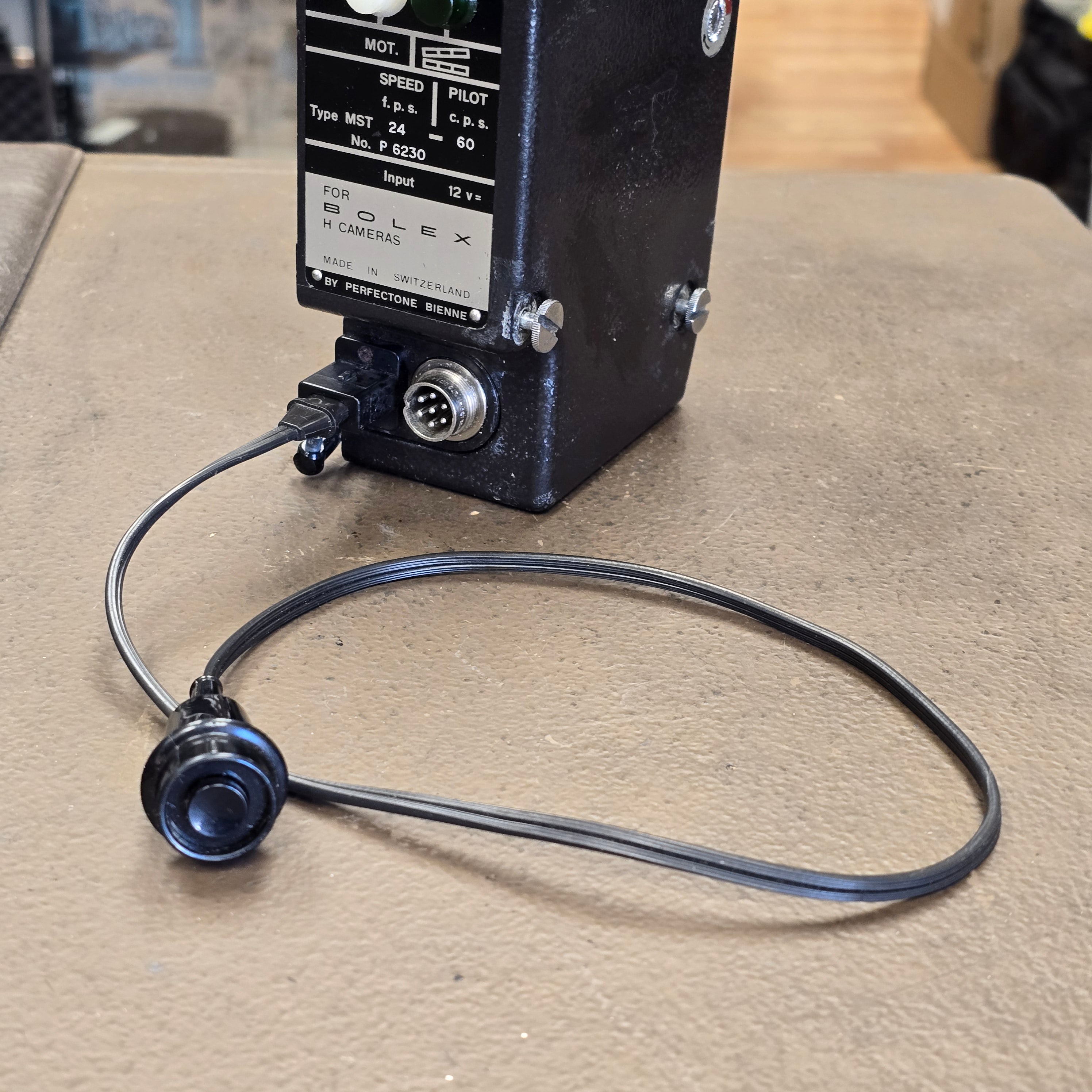 Bolex Remote Cable with Switch for MST Motor – Du-All Camera
