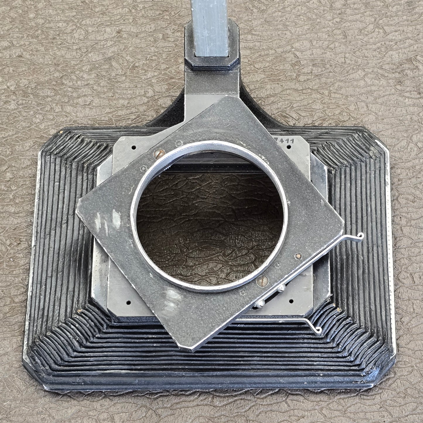 Arriflex 2"x2" Mattebox with 8" Beam S# 7411
