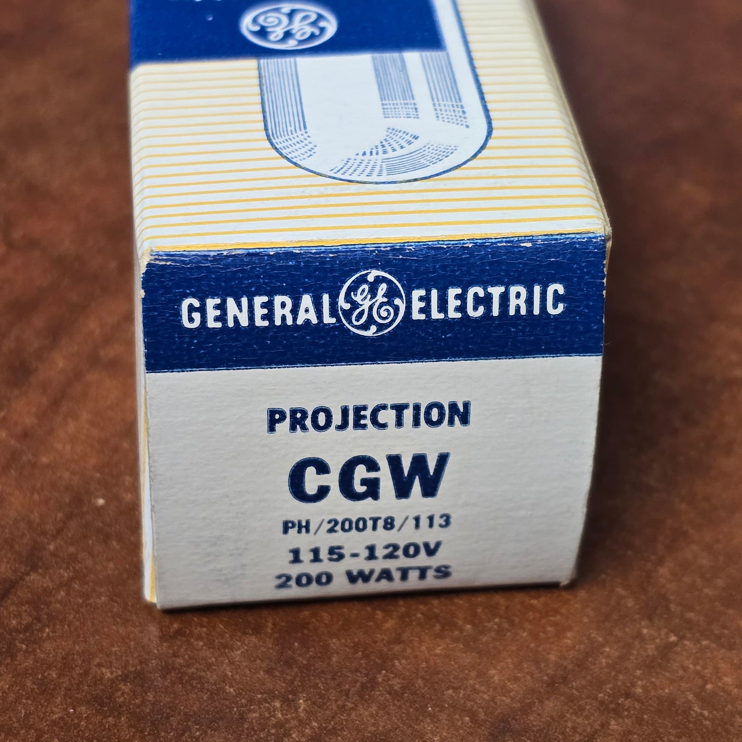 General Electric CGW/CGT 120V 200W Bulb