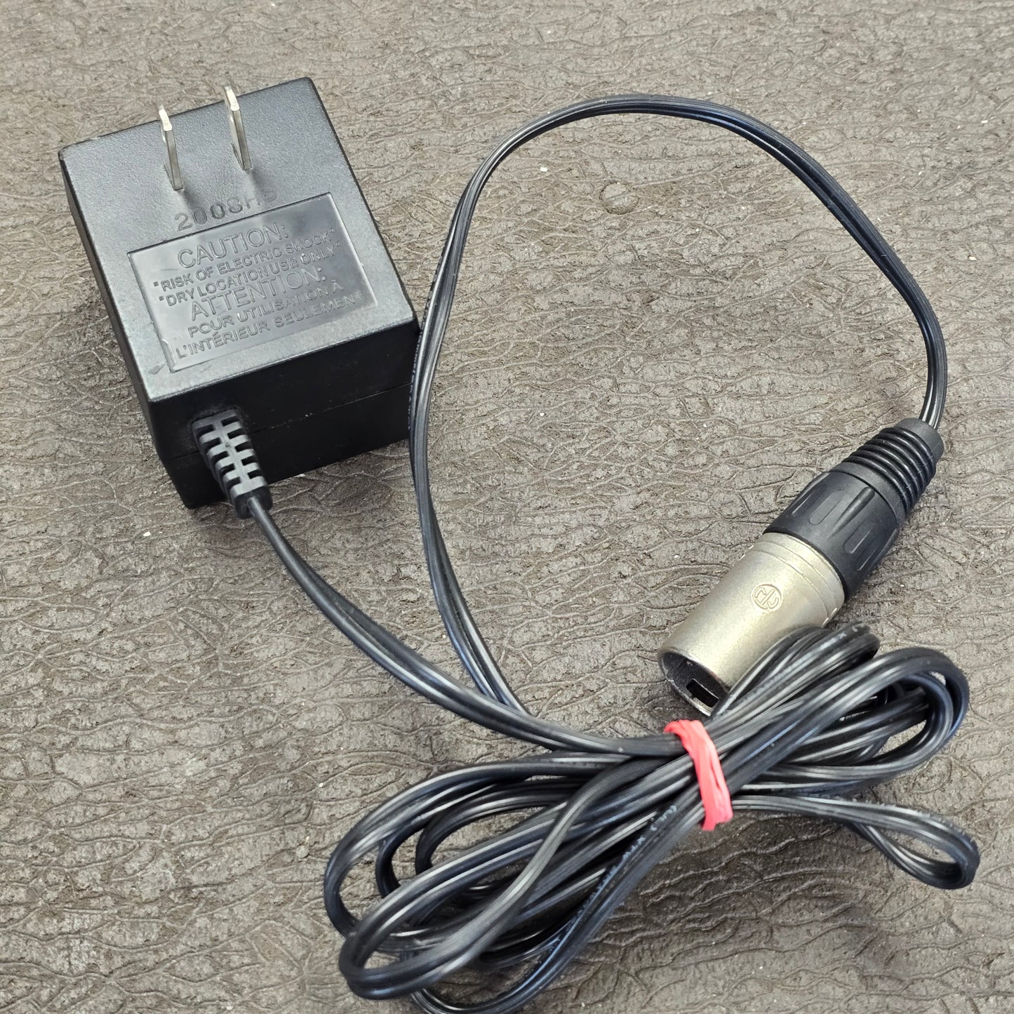 Bescor BC-500 Standard Charger 12V / 500mA AC Adaptor