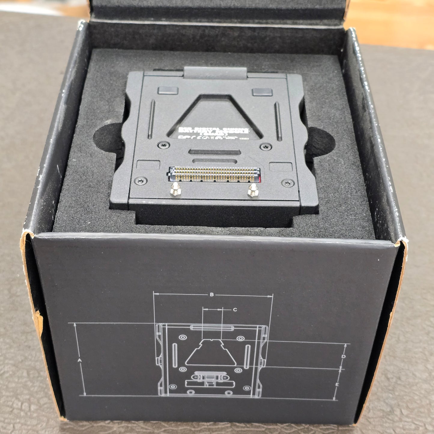 Red Digital Cinema Battery Module ( QUAD ) S# 7201028C5A46