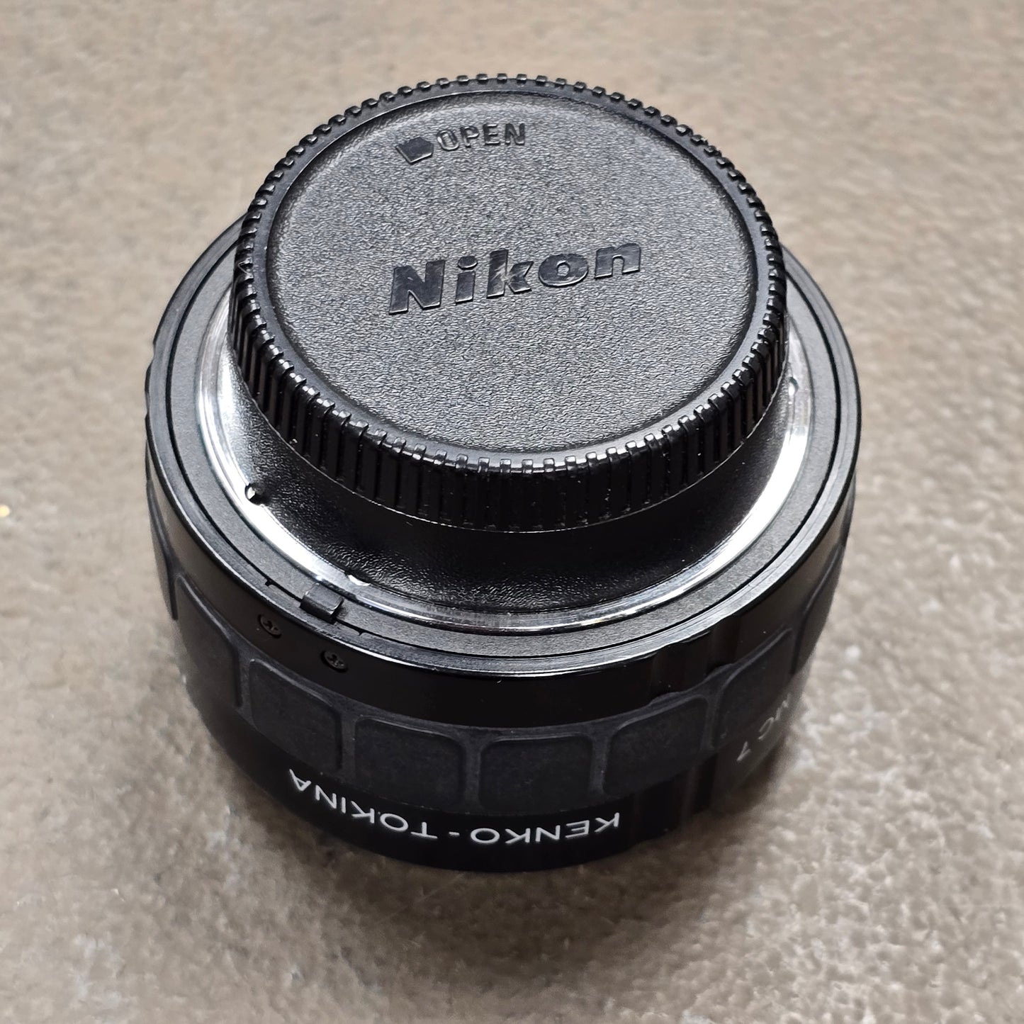 Kenko Tokina N-AFd 2x converter for NIKON Teleplus MC 7