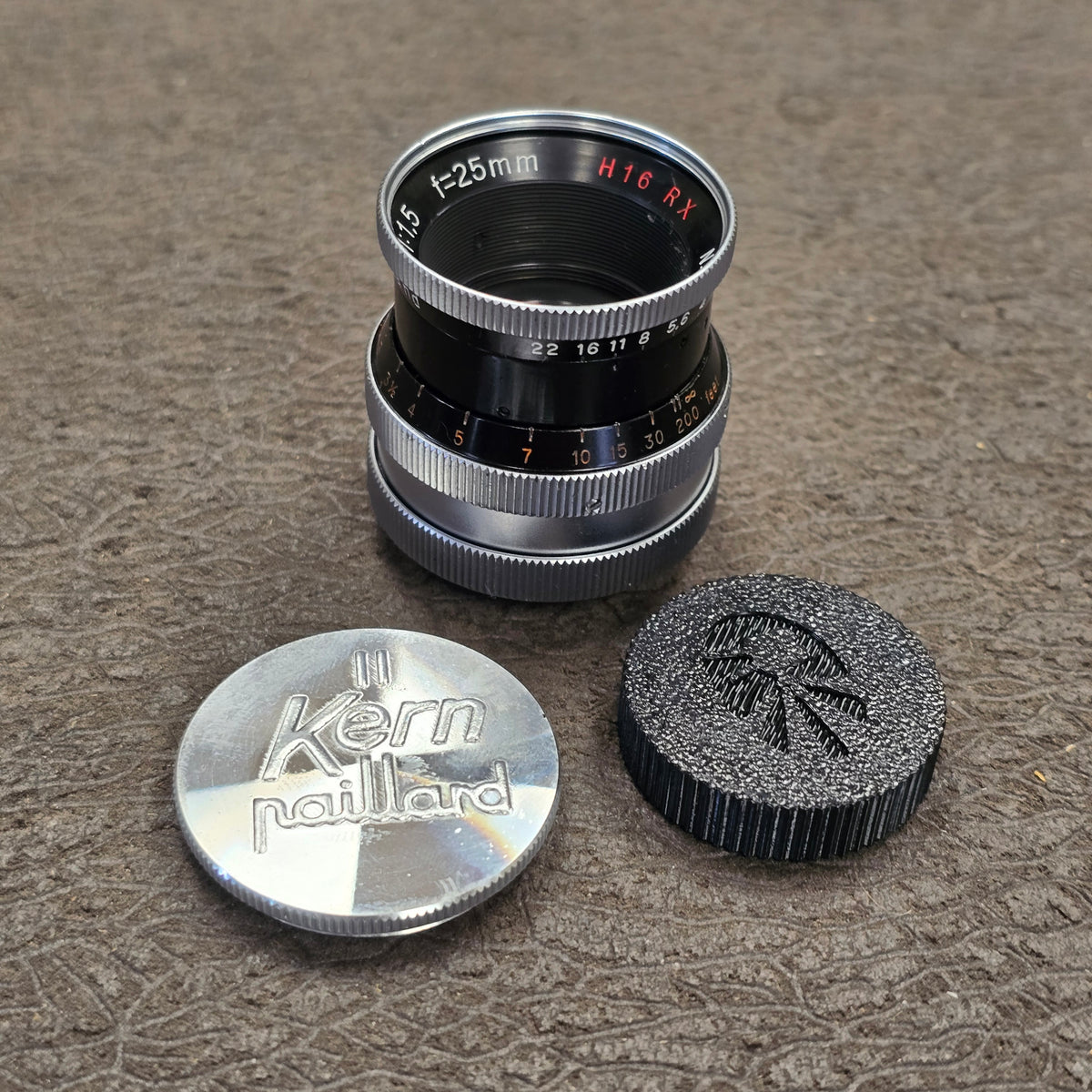 Pizar 25mm f1.5 H16RX C-Mount lens S# 551679