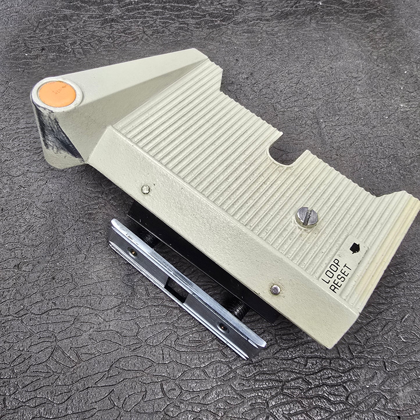 Singer Graflex Insta-Load 16mm Slotload Sound Projector for Parts or Repair