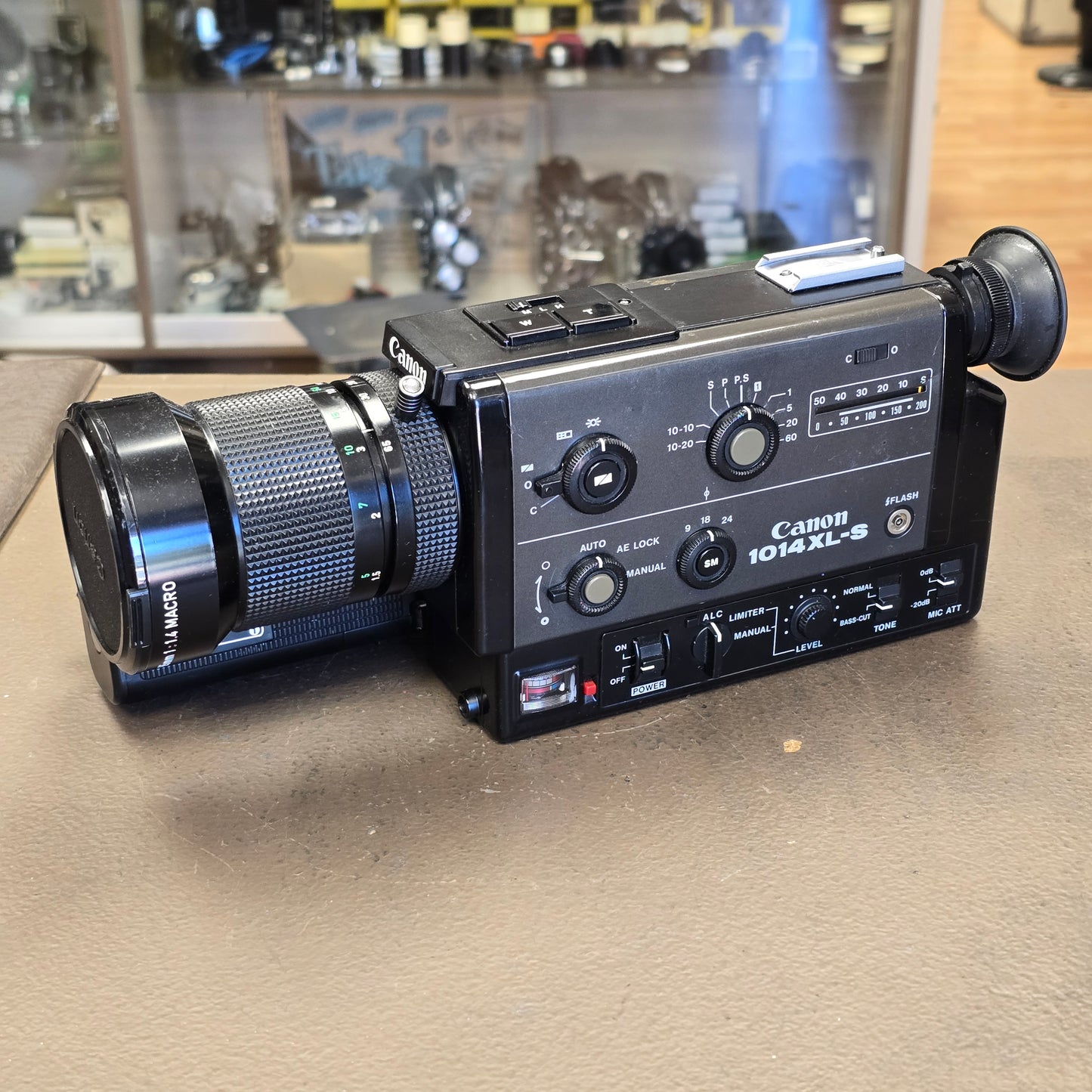 Canon 1014 XL-S Super 8mm Camera S# 135399