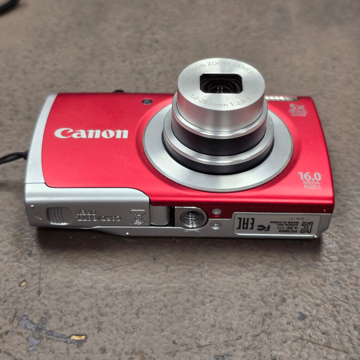 Canon Powershot A2500 (RED)- Digital Camera - Point & Shoot w/Case & Batteries
