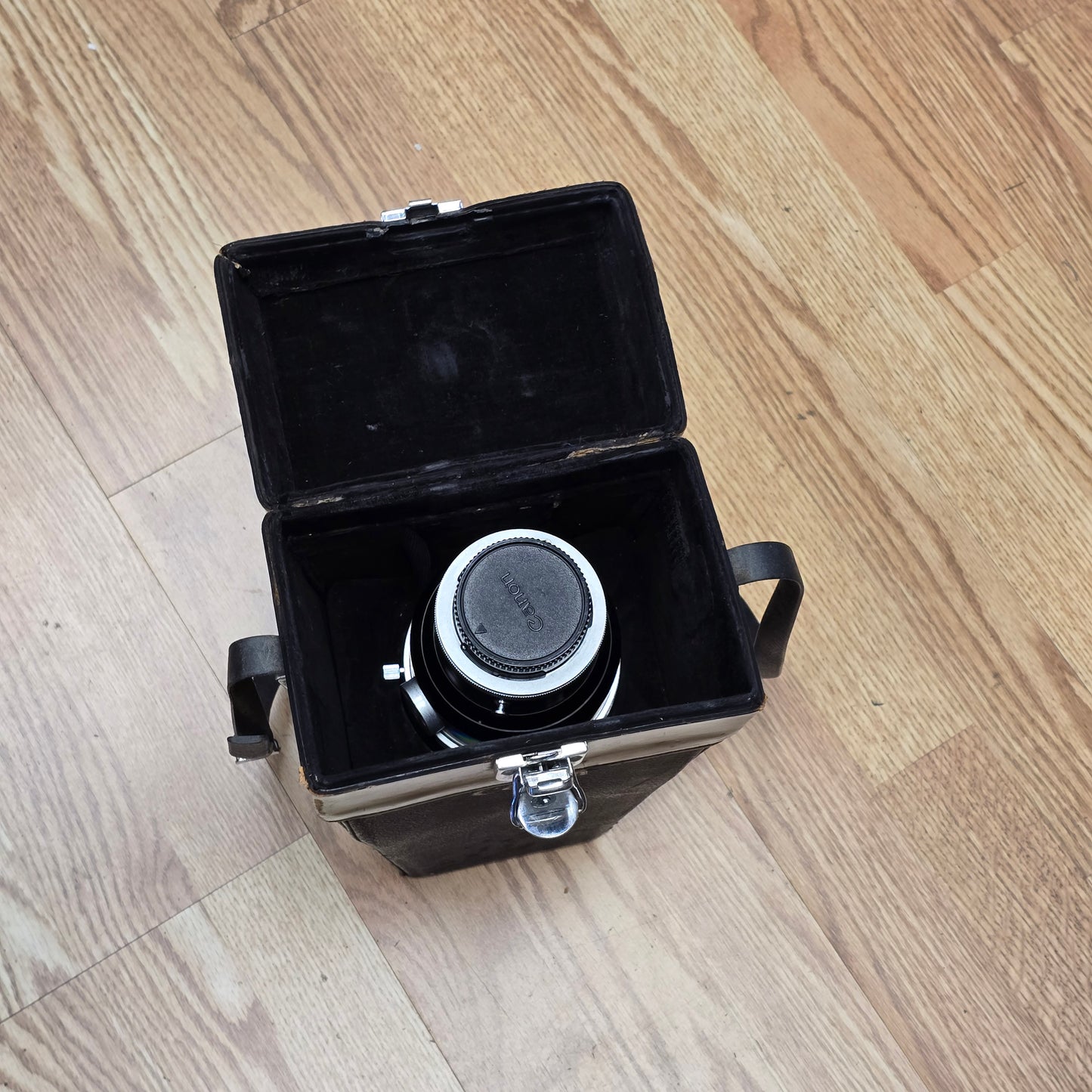 Canon Zoom Lens FL 85-300mm F5 Zoom Lens With Case S# 12381