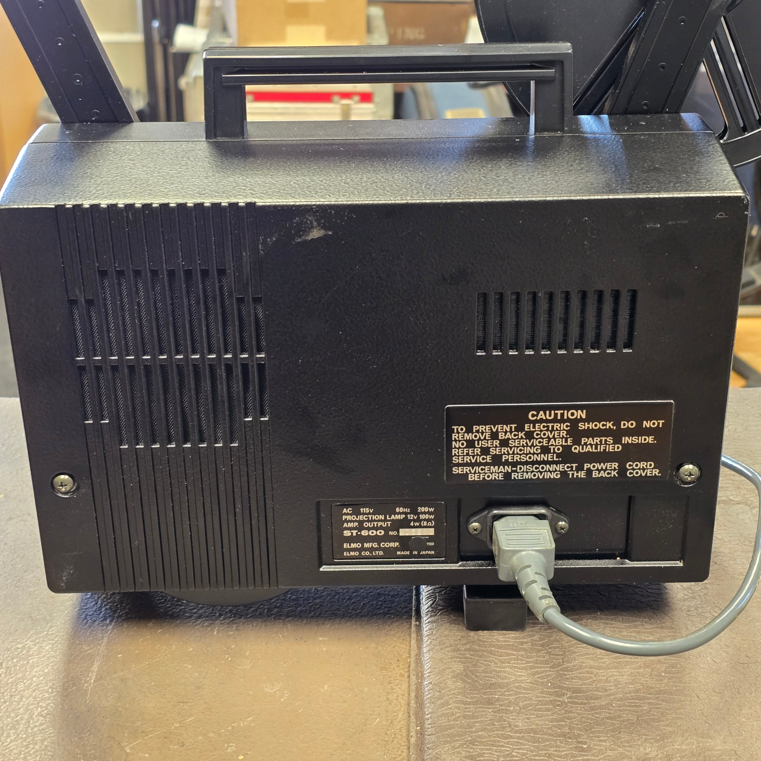 Elmo ST-600 M Super 8mm Sound Projector S# 405210 with Movie Film