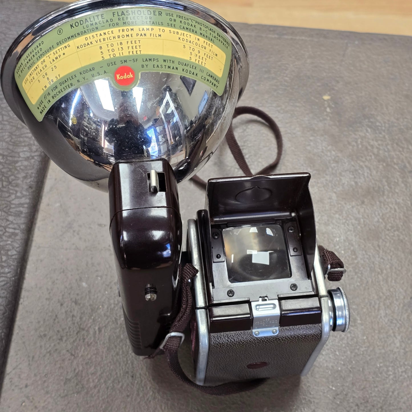 Kodak Duaflex IV Camera, with Kodalite Flash Outfit w/ Spare Bulbs & Case