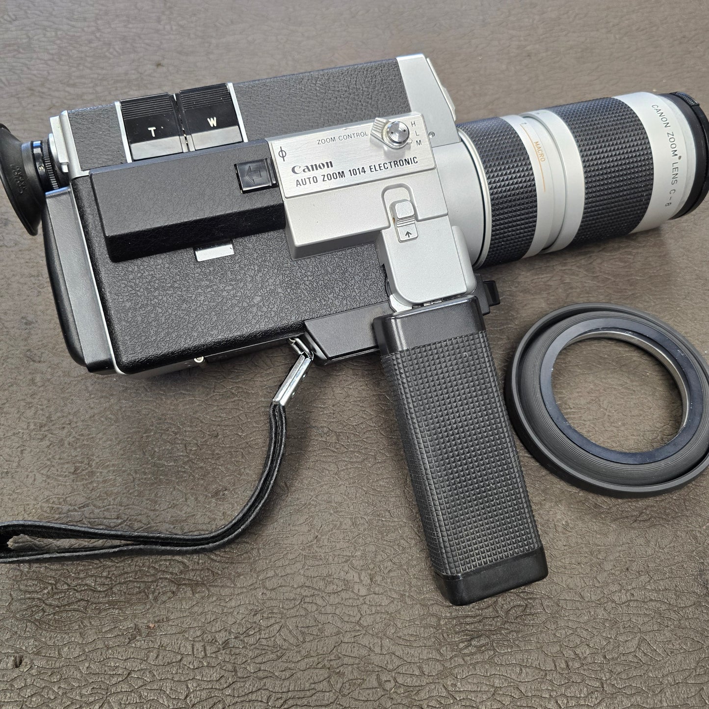 Canon 1014 Auto Zoom Electronic Super 8mm Camera S# 146964-150223