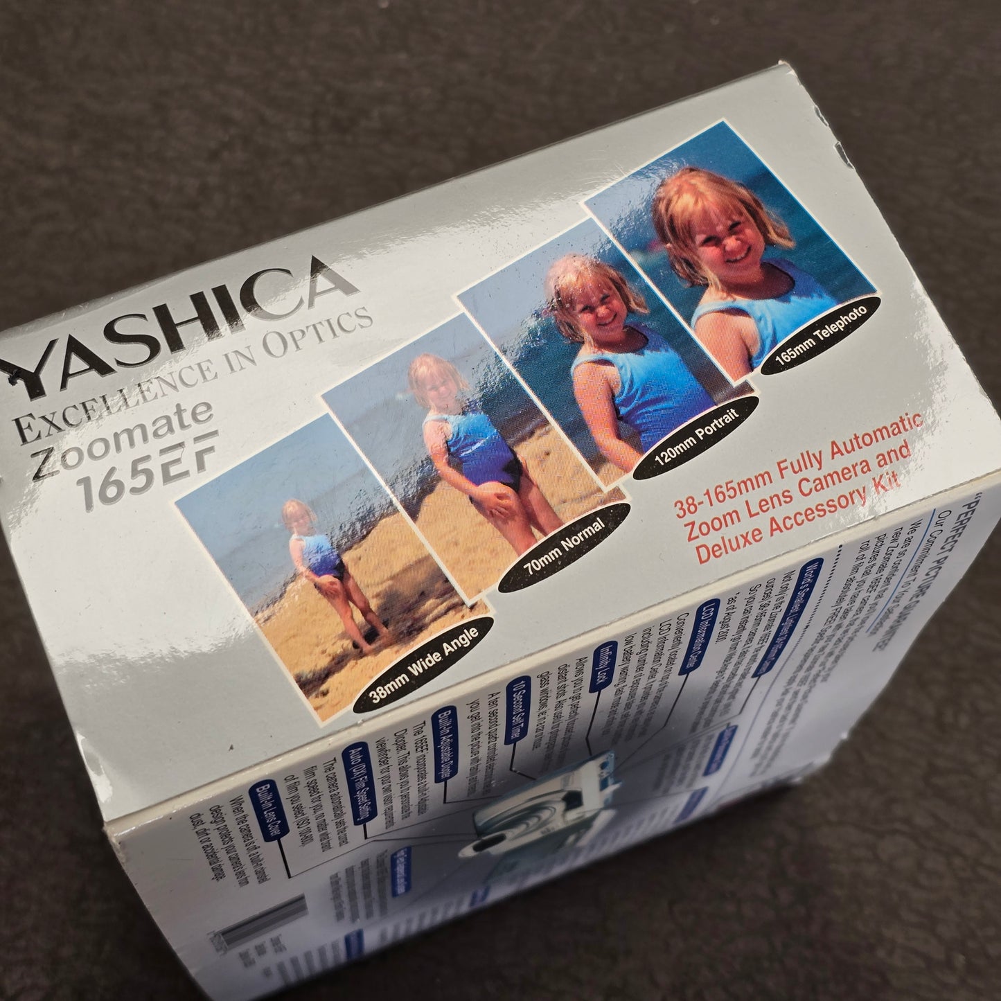 YASHICA ZOOMATE 165EF 35mm FILM CAMERA with 38-165mm Zoom Lens + FLASH KYOCERA