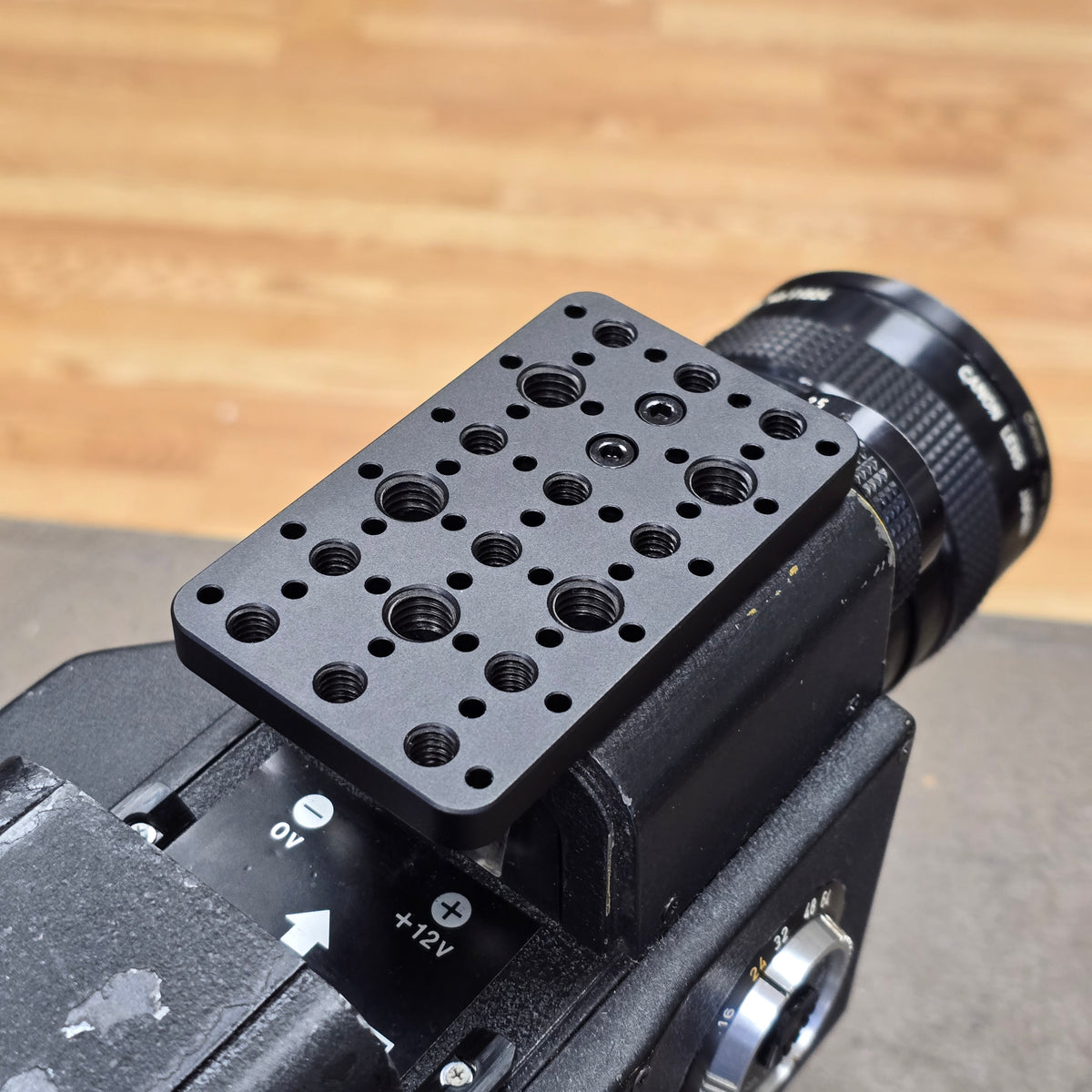 Canon Scoopic Top Cheese Plate