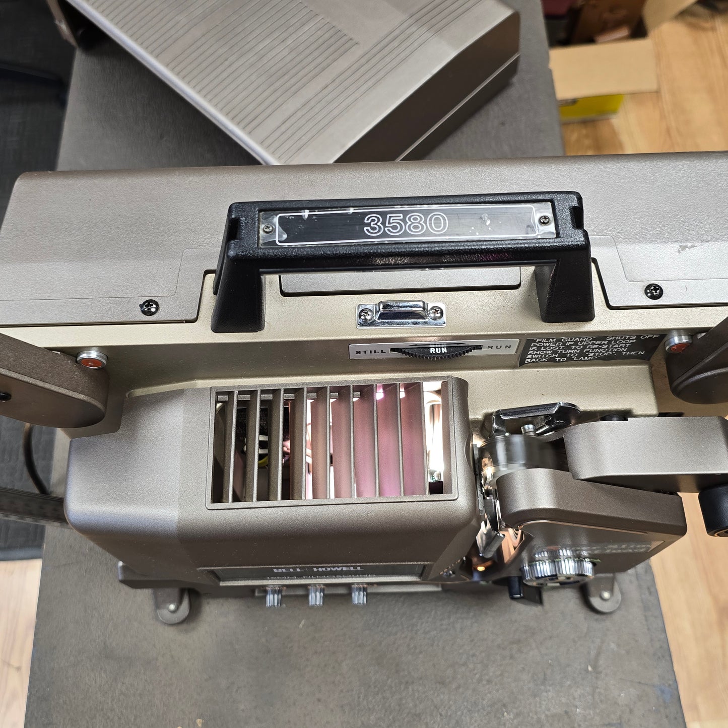 Eiki / Bell & Howell 3580 Slim Line 16mm Slotload Sound Projector S# 172