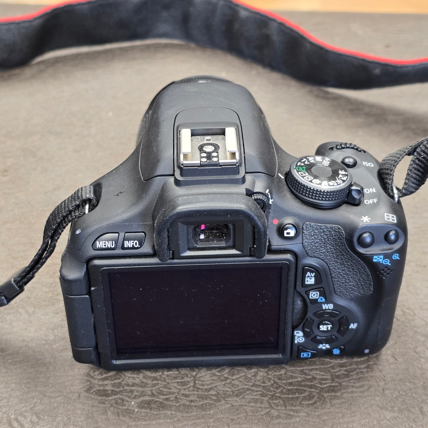 Canon EOS Rebel T3i DSLR Camera S# 232076194429 with Canon 18-55mm Zoom lens