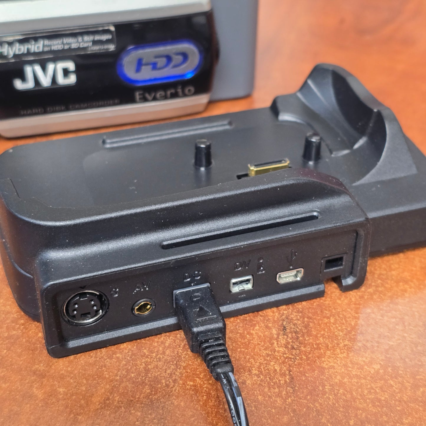 JVC Everio GZ-MG255U Hard Disk Camcorder Package (NTSC) S# 092K2395