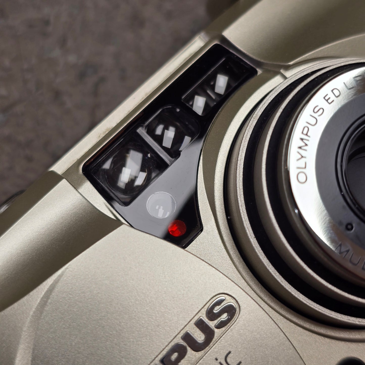 Olympus Stylus Epic Zoom 170 35mm All Weather Point & Shoot Camera With Case S# 4361150