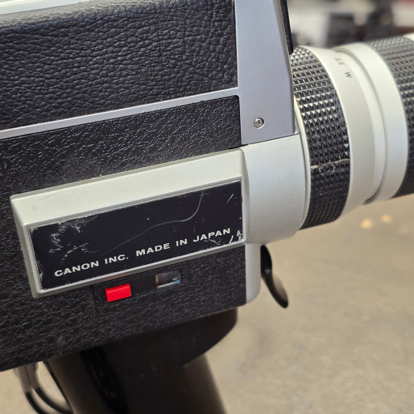 Canon 518 Auto Zoom SV (Special Version) Super 8mm Camera S# 262652 With Case