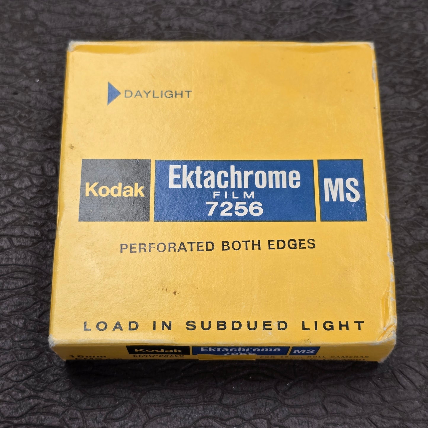 KODAK 7256 Ektachrome MS 16mm 100' Color Reversal Film ( Expired Stock )