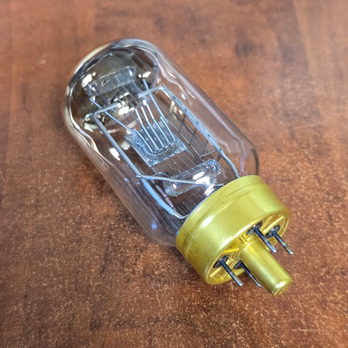 GE DEK/DFW Lamp 120V 500W