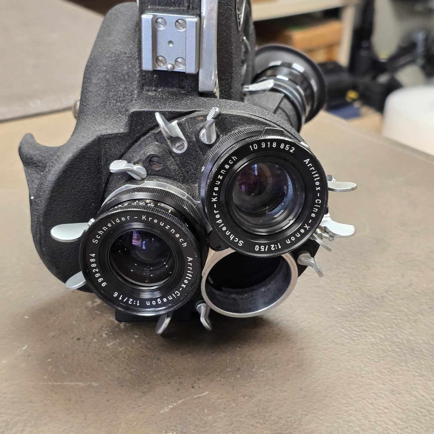 Arri S/B 16mm Camera Body S# 18778 with Variable Speed Motor S# 16244 , Battery & Charger