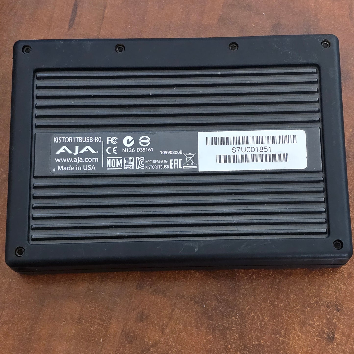 AJA KISTOR 1TB USB-R0 Drive S# S7U001851