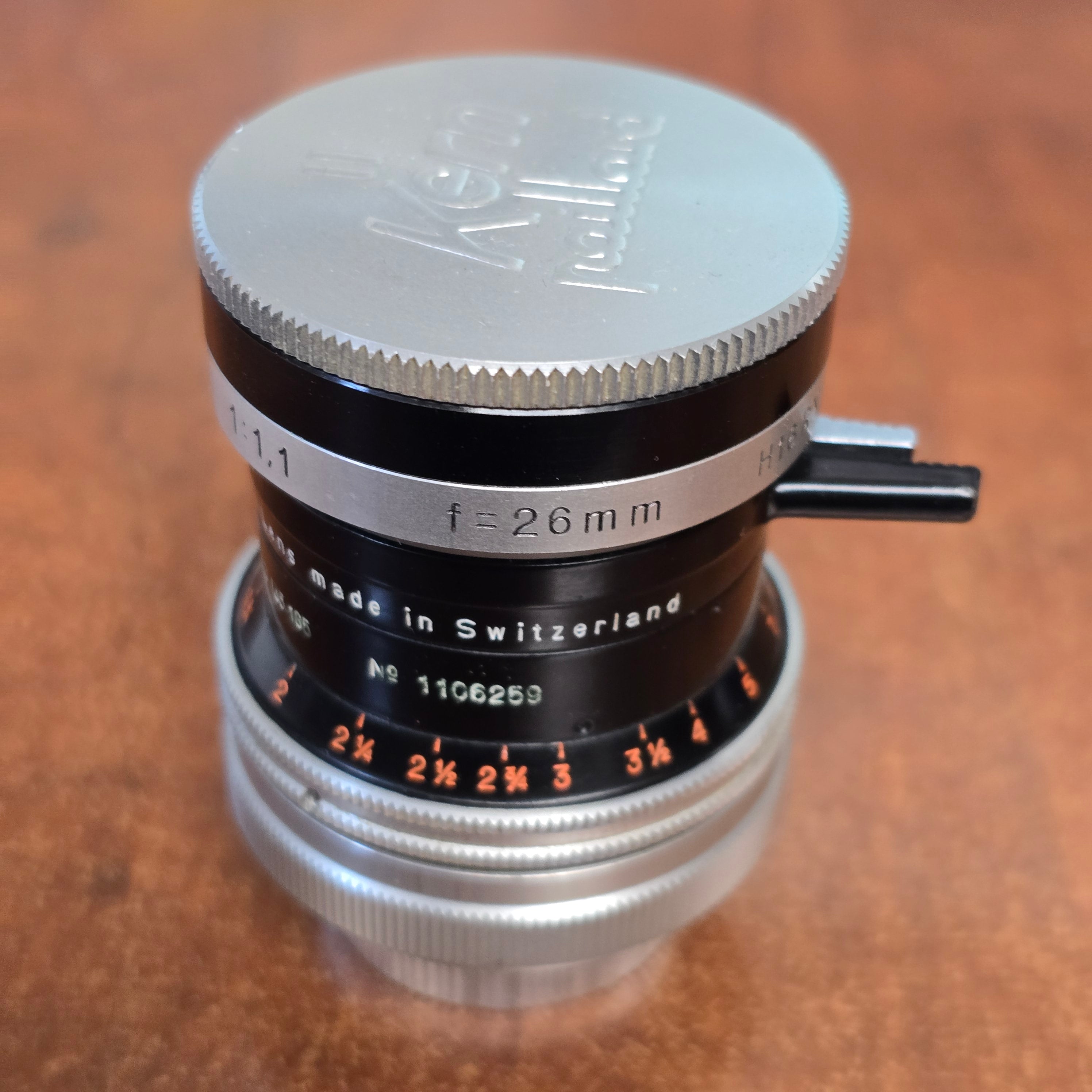 Switar 26mm Macro Preset f/1.1 H16 RX C-Mount Lens S# 1106259 – Du