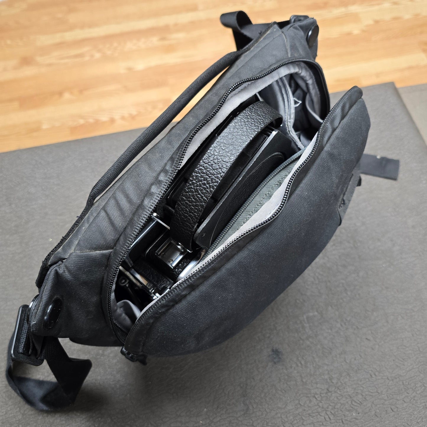 Bolex Super 16 REX 5 Camera body with 13x viewfinder & Padded Case S# 304674 (JK Meritex Conversion)