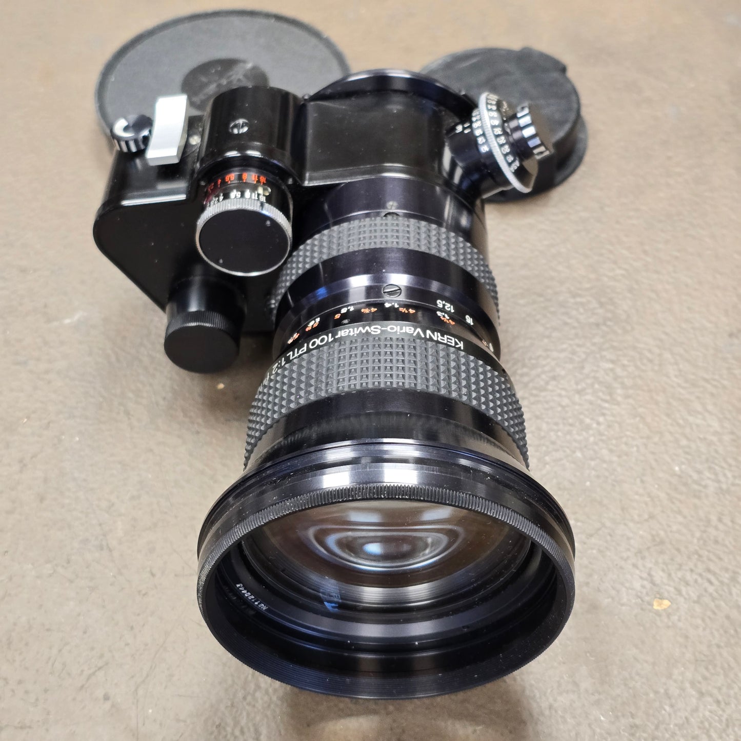 Kern Macro Vario-Switar 100 PTL Multicoated, f/2.0 12.5mm-100mm S# 1120443 "TTL Auto/Manual Exposure Bolex Bayonet Mount