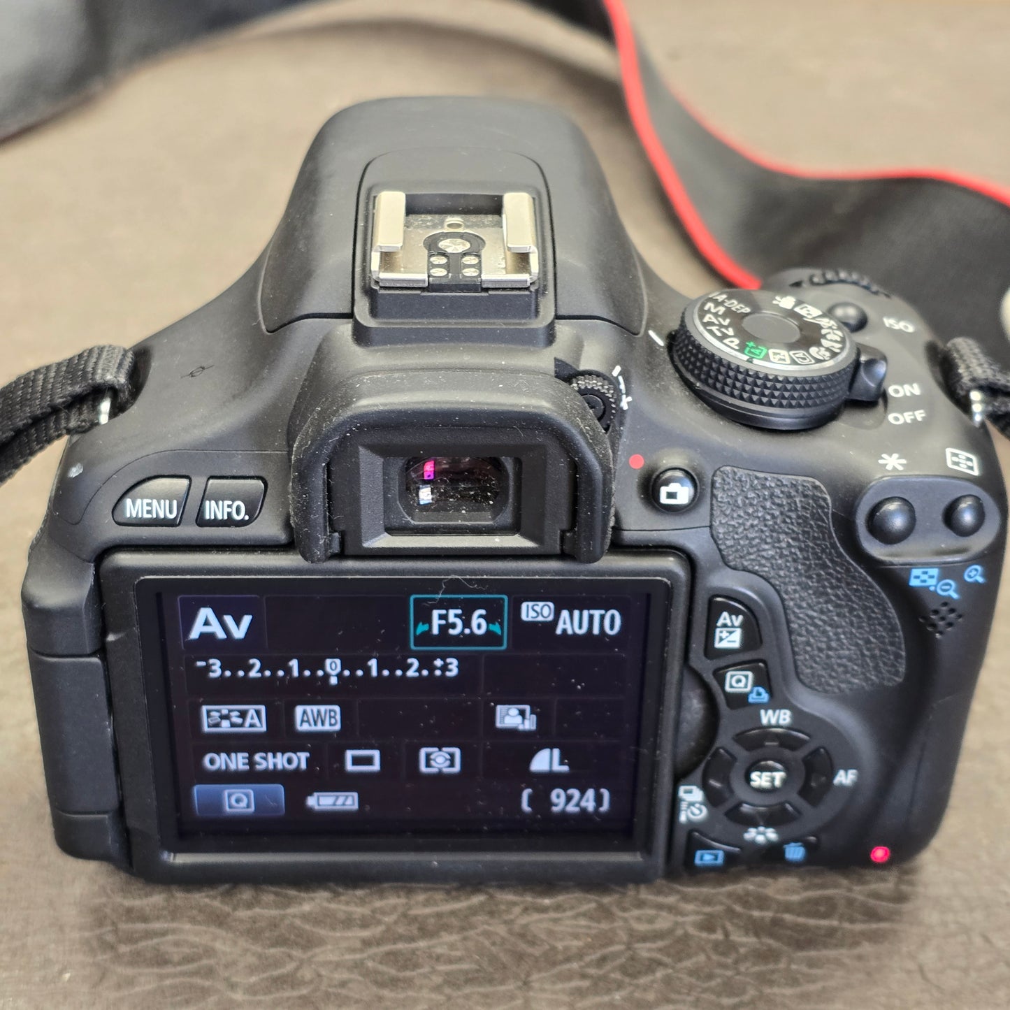 Canon EOS Rebel T3i DSLR Camera S# 232076194429 with Canon 18-55mm Zoom lens