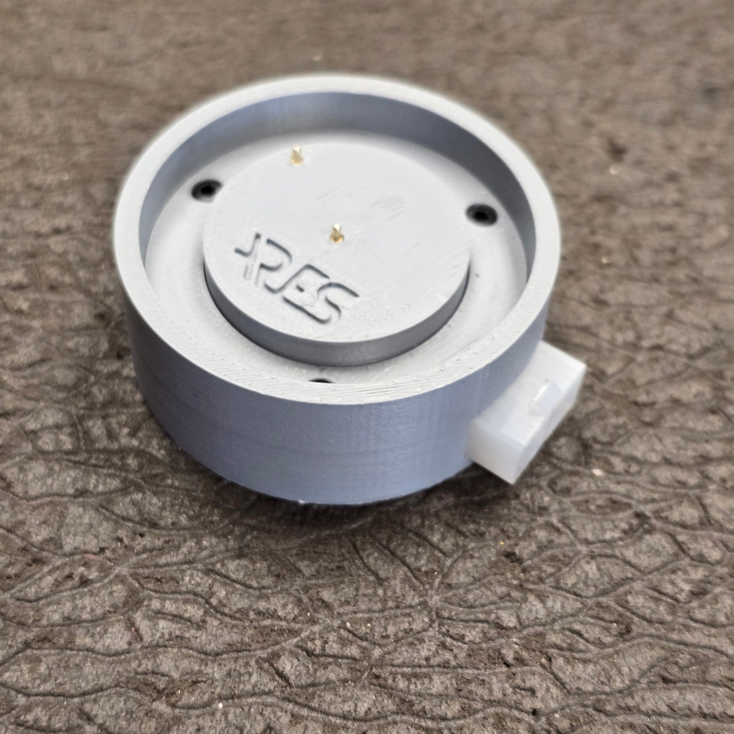 Beaulieu R-16 Powergrip Battery Charging Plate (Ares)