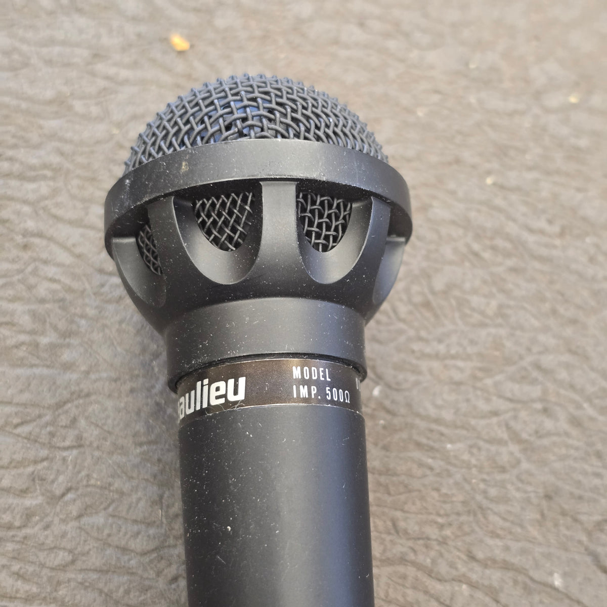Beaulieu Uni Directional Dynamic Microphone Model  UD 777