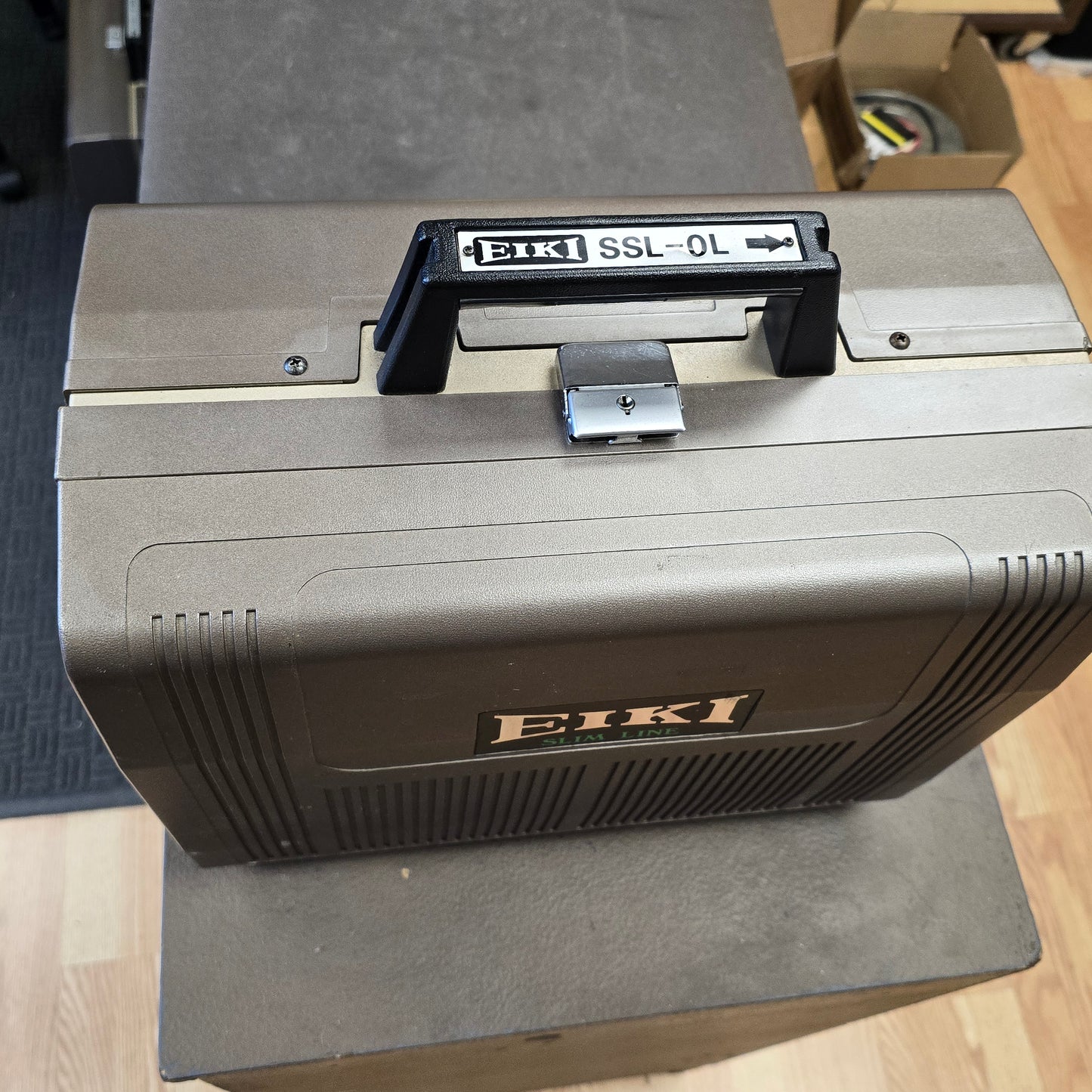Eiki Slimline SSL-OL 16mm Slotload Sound Projector S# 50496