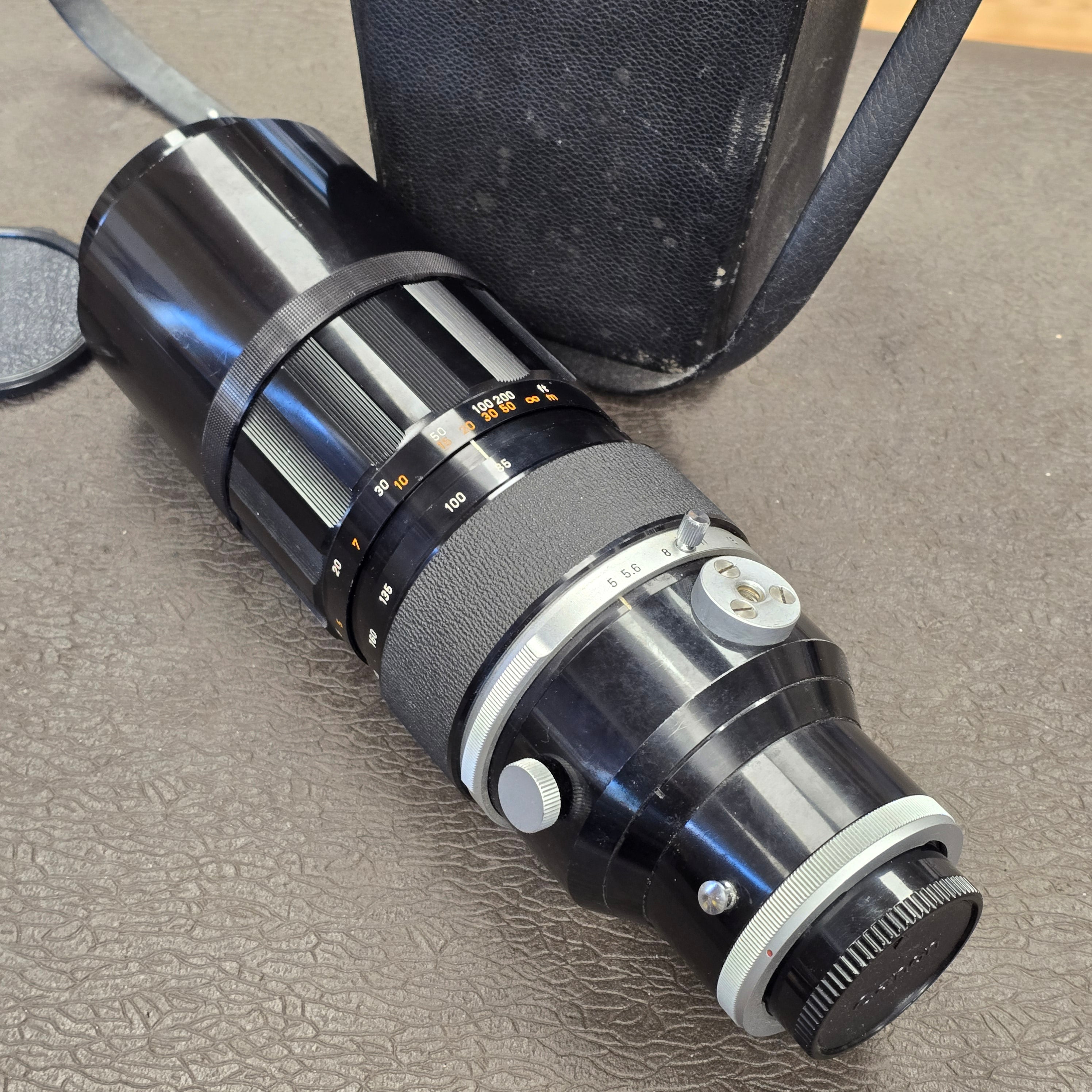 Canon Zoom Lens FL 85-300mm F5 Zoom Lens With Case S# 12381 – Du