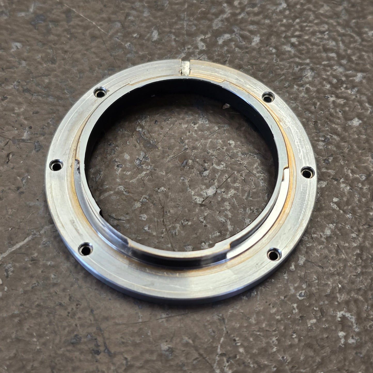 Nikon hard mount for Leica-R lenses (6 hole) - Used