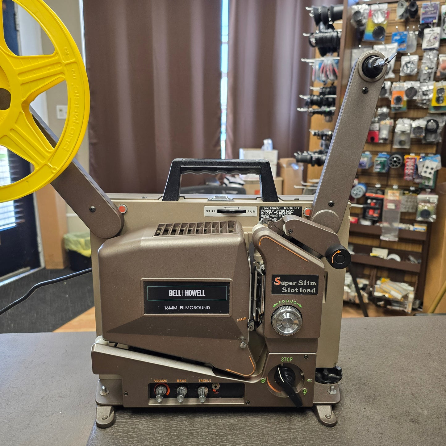 Eiki / Bell & Howell 3580 Super SLim Slotload 16mm FilmoSound Projector S# 43114