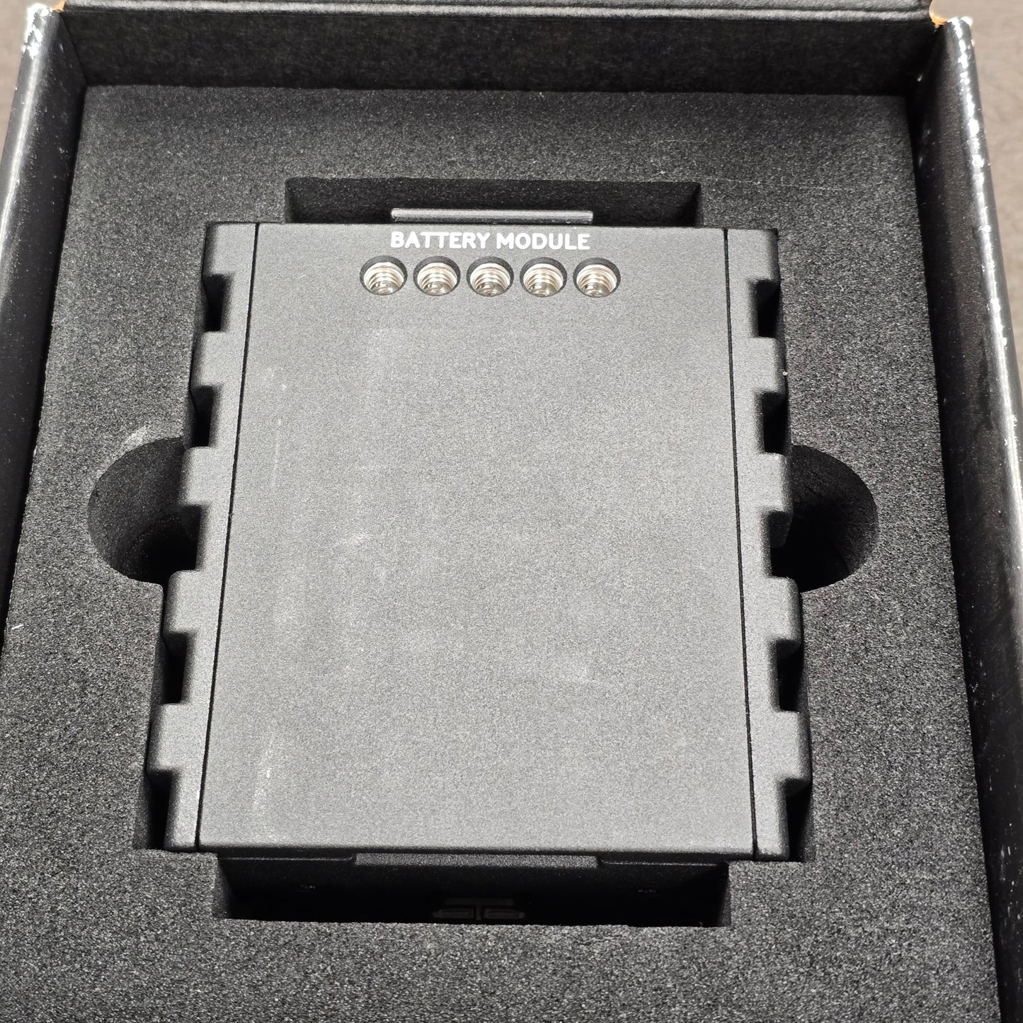 Red Digital Cinema Battery Module ( QUAD ) S# 7201028C5A46