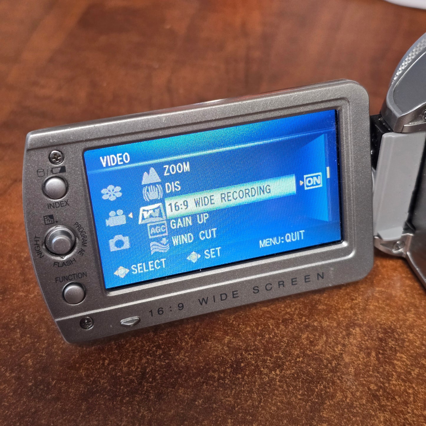 JVC Everio GZ-MG255U Hard Disk Camcorder Package (NTSC) S# 092K2395