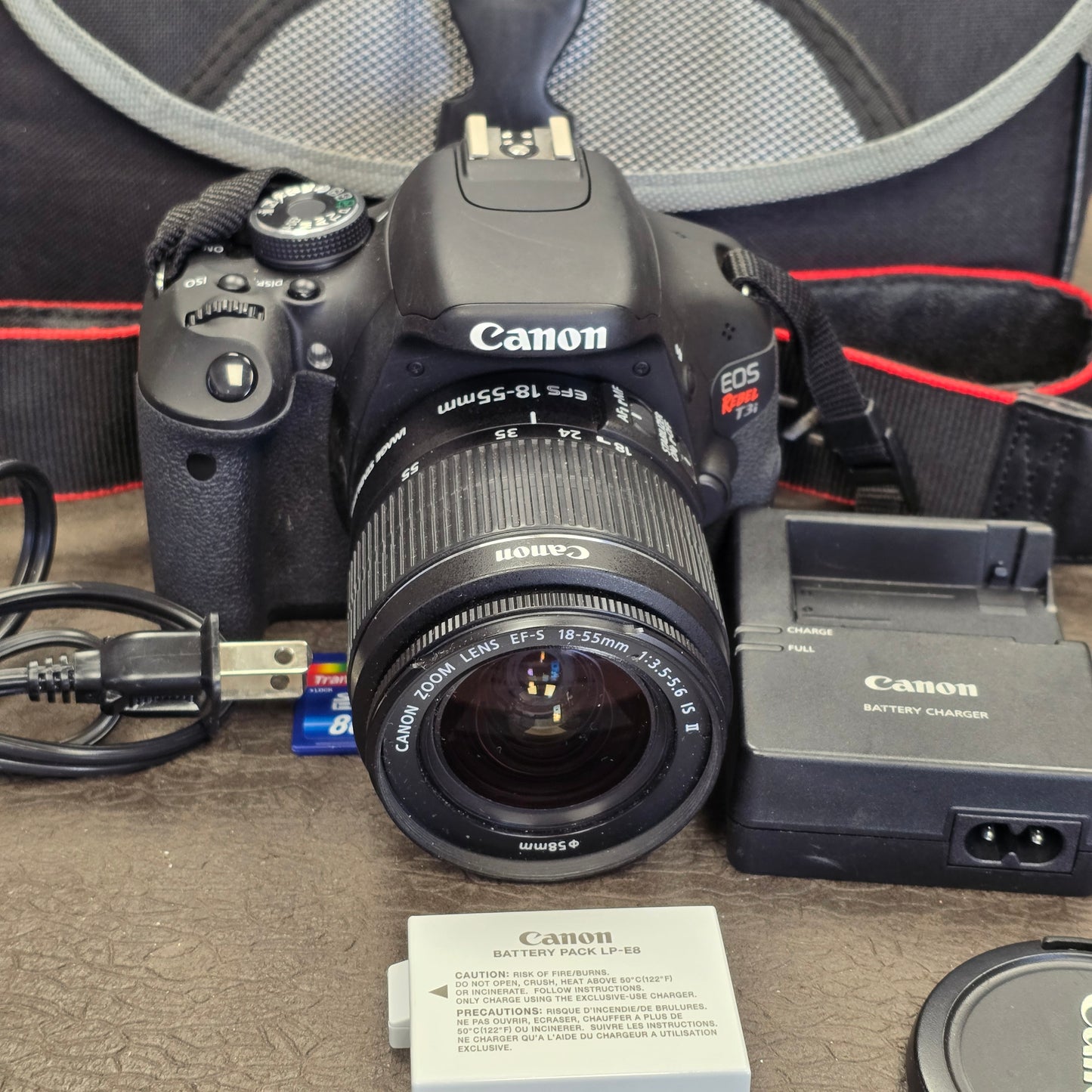 Canon EOS Rebel T3i DSLR Camera S# 232076194429 with Canon 18-55mm Zoom lens