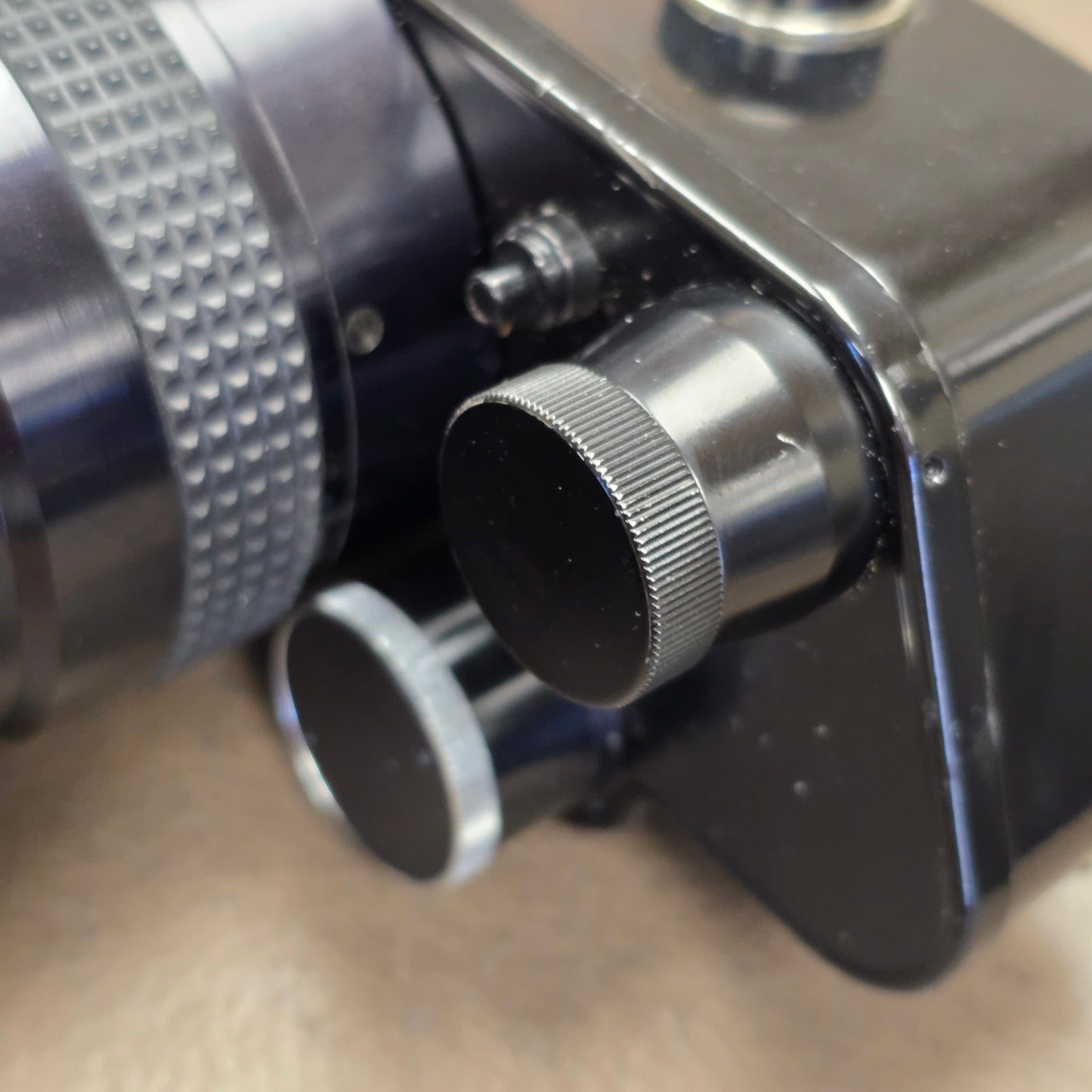 Kern Macro Vario-Switar 100 PTL Multicoated, f/2.0 12.5mm-100mm S# 1120443 "TTL Auto/Manual Exposure Bolex Bayonet Mount