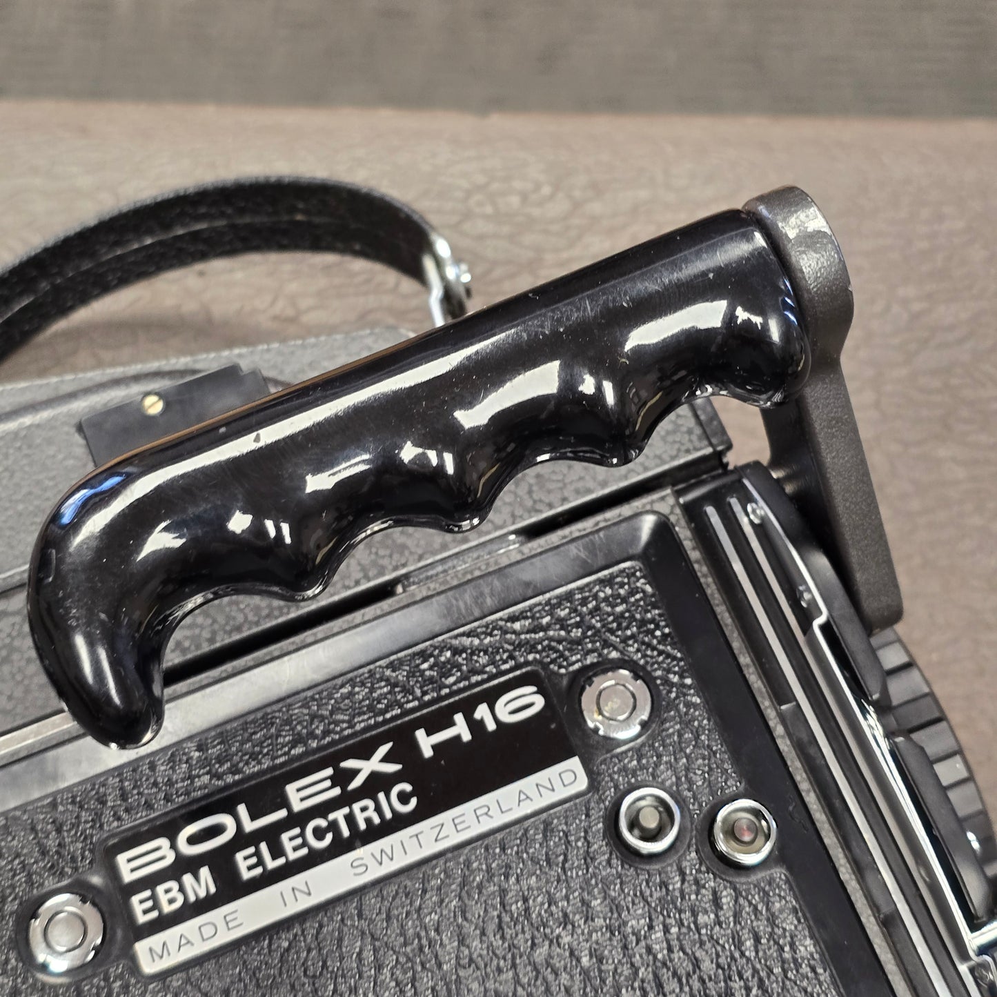 Bolex Super 16 EBM Camera Body with 13x Viewfinder ,Powergrip & Battery S# 306438