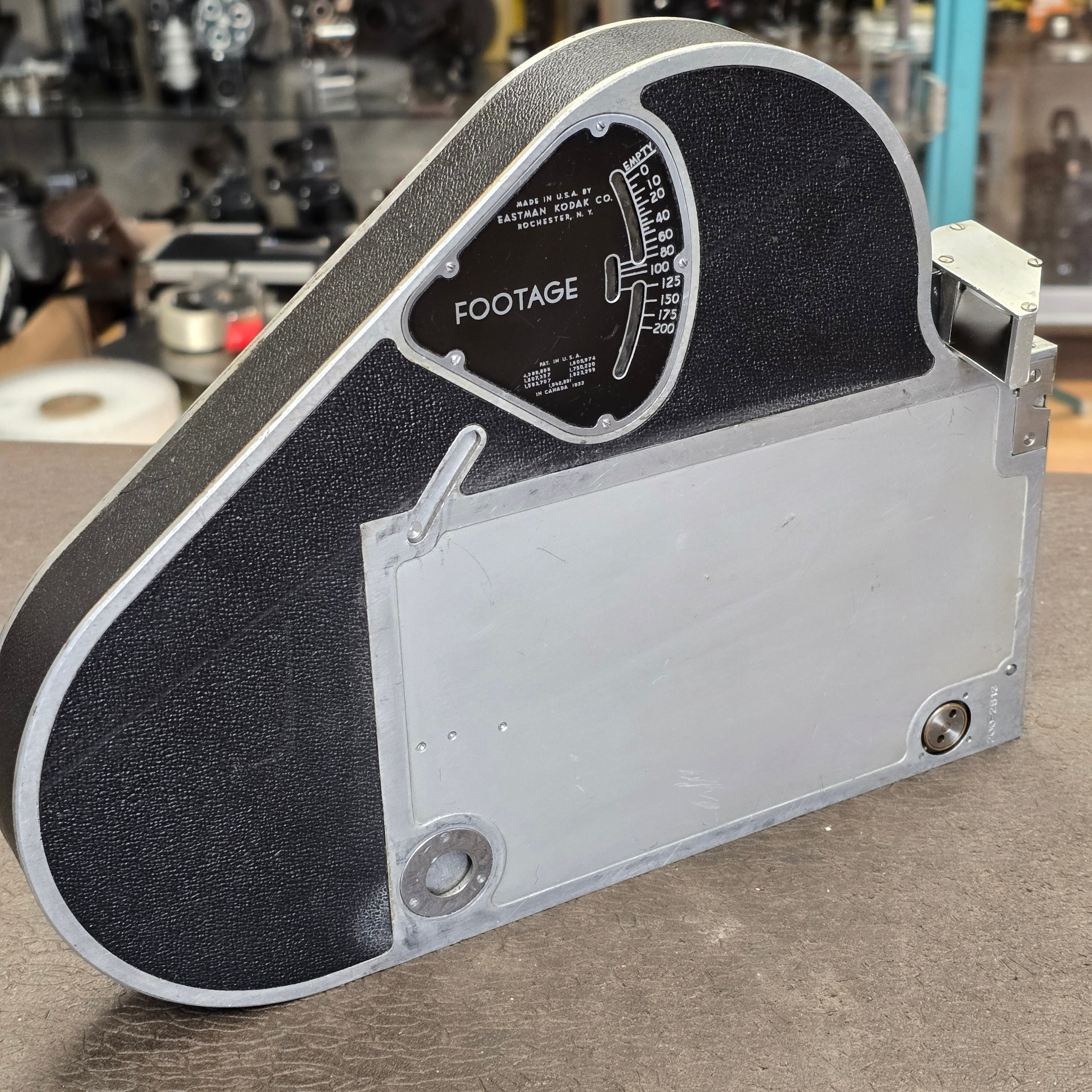 Cine-Kodak SpeciaI 200' 16mm Magazine S# 200-2813 – Du-All Camera