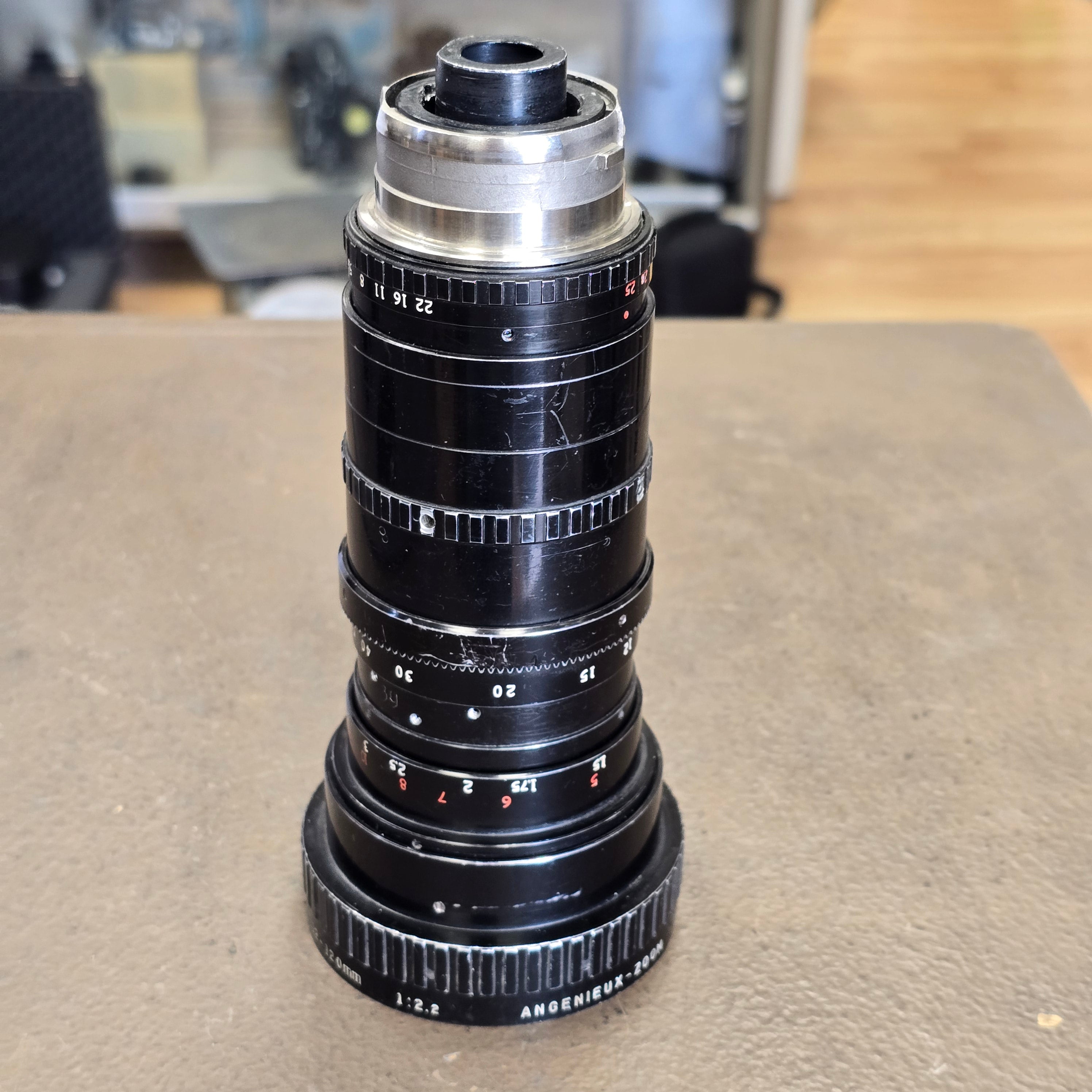 Angenieux 12-120mm f2.2 Type 10 x 12B Arri Bayonet Mount Zoom lens